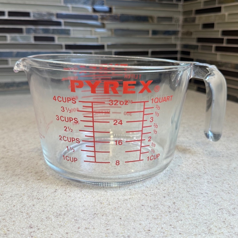 Vintage PYREX 4 Cup 1 Quart Glass Measuring Cup Red Lettering 532 Corning USA